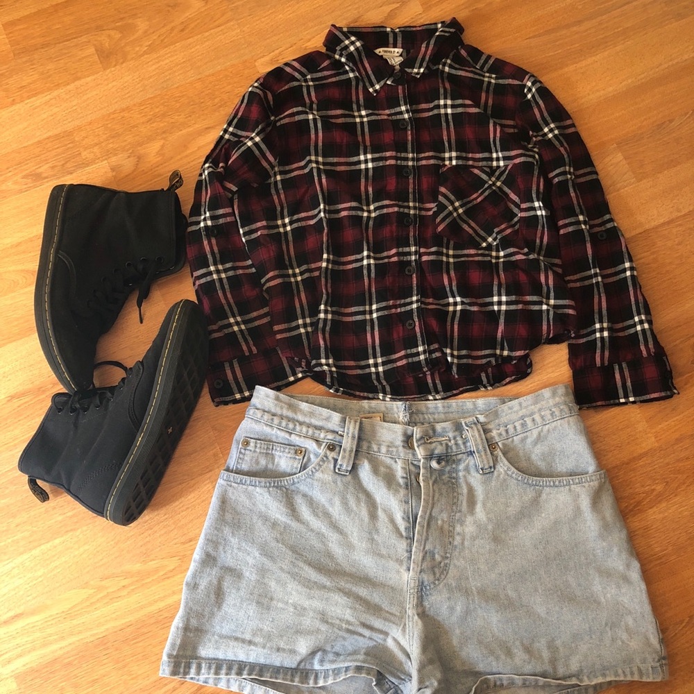 Forever 21 Red and Black Cropped Flannel